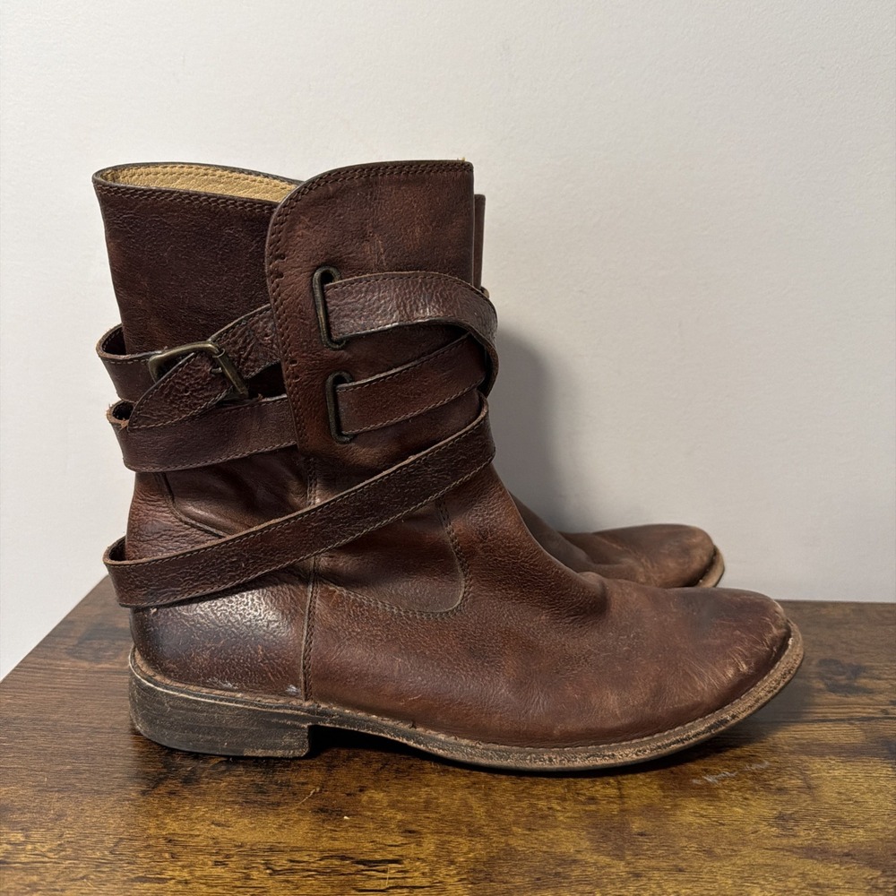 FRYE Shirley 77734 Strappy Short Boot, Brown Leather Ankle Strap Women's Sz 8.5B